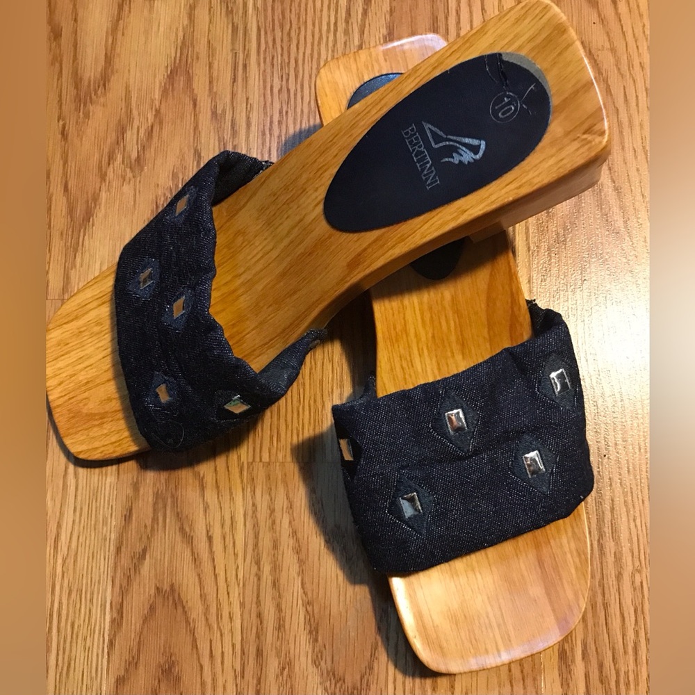 Bertinni Vintage Block heel Sandal Shoe Clogs Blue Denim Rhinestones Size 10